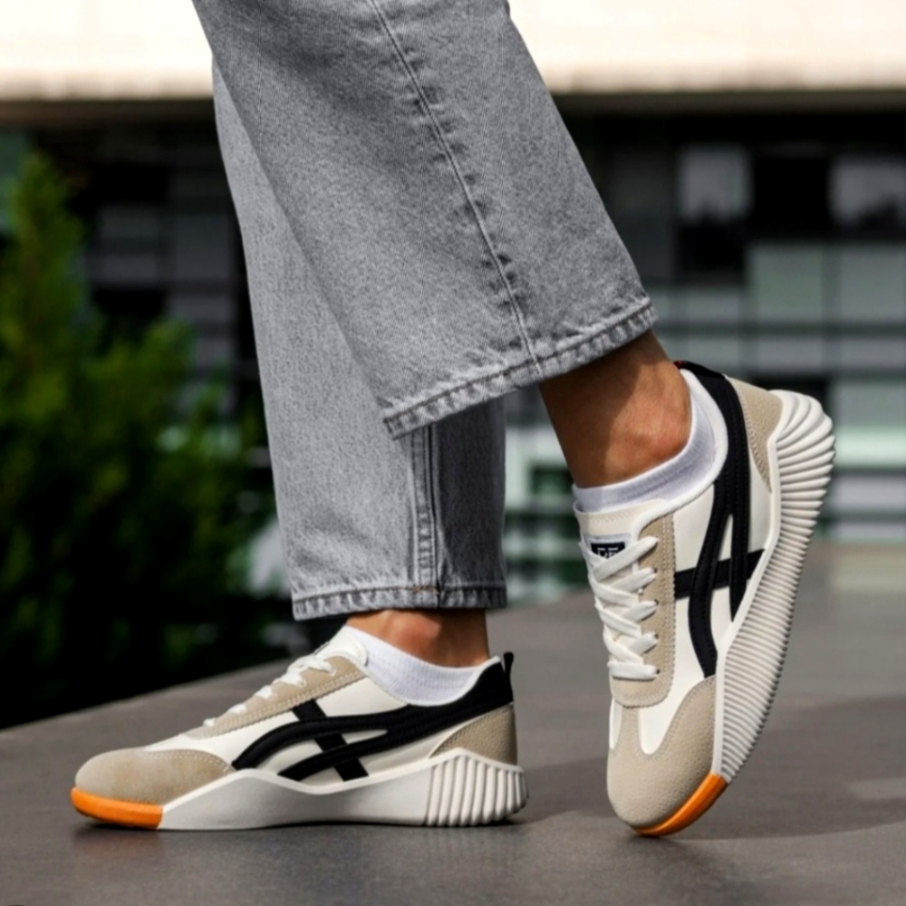 Ultra-comfortable Vintage Sneakers - DeFlorance